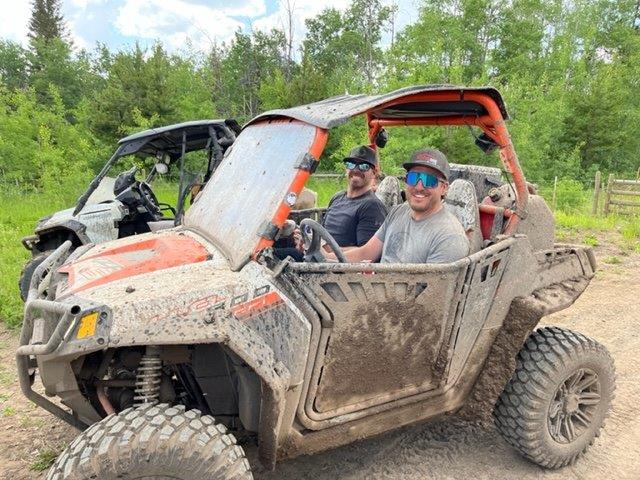 2 guys in buggy