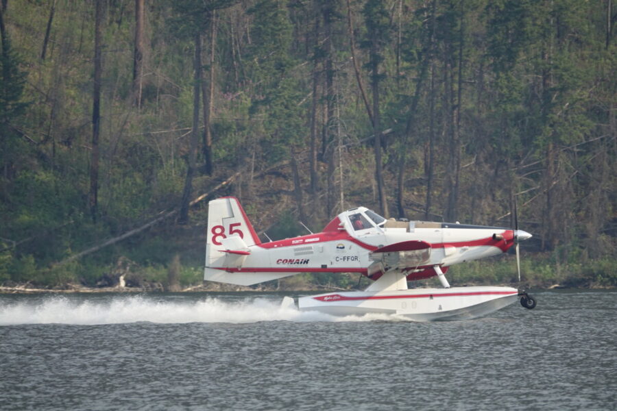 412 b Lake life Water Bomber